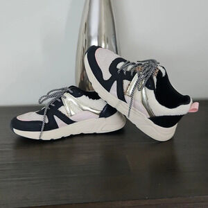 POSH by Poelman Lace and Faux Fur Sneakers women’s size 8 US